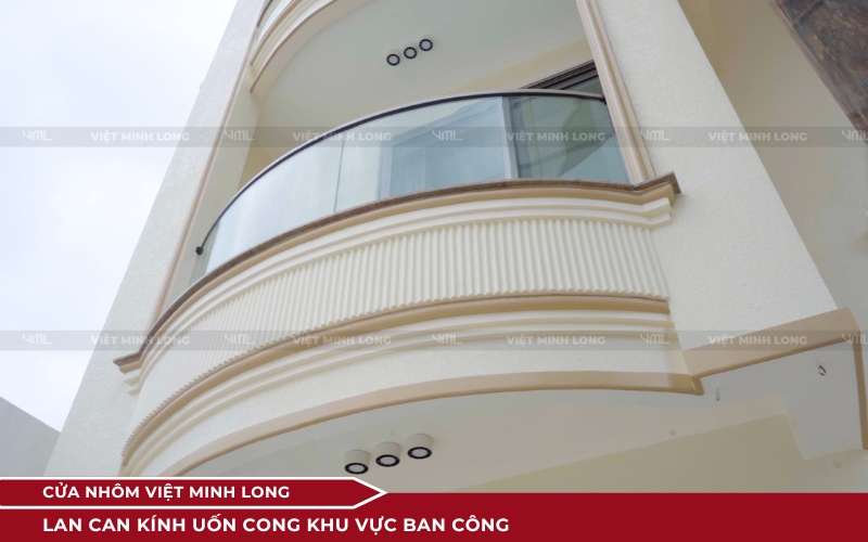 cửa biệt thự hiện đại